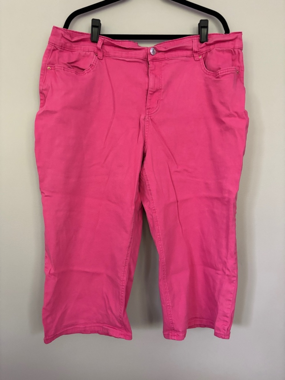 YMI Hot Pink Capris